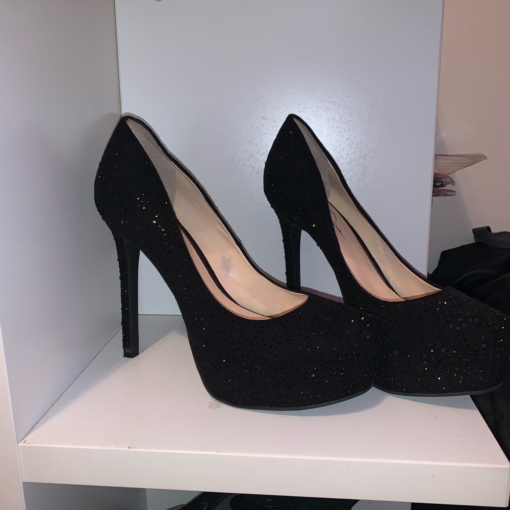 Black Diamond Pumps